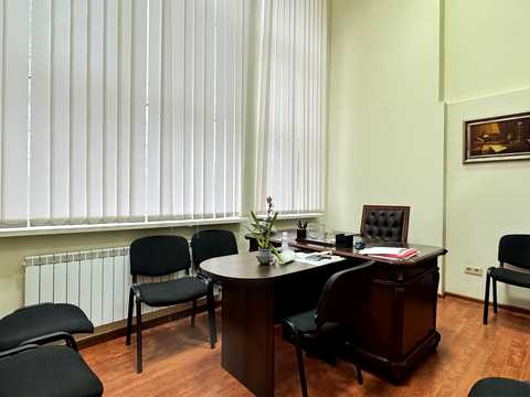 комерційна за адресою Кадетський Гай вул., 6