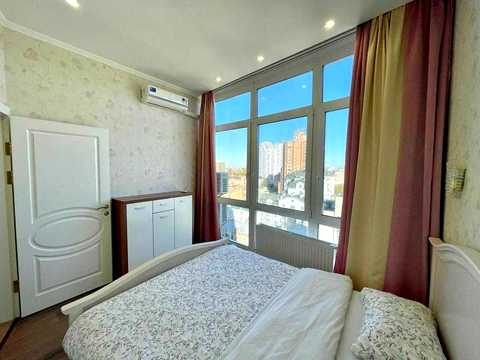 квартира за адресою Дмитрівська вул., 82