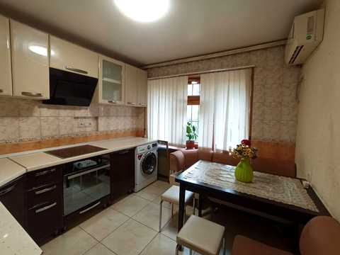 квартира за адресою Чорноморського Козацтва вул., 123а
