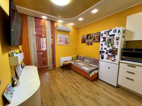 квартира за адресою Регенераторна вул., 4 к13