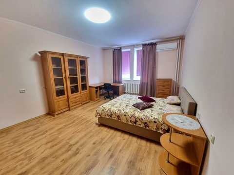 квартира за адресою Миколи Бажана просп., 10
