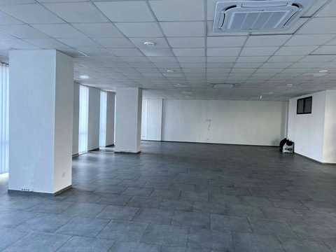 комерційна за адресою Мечникова вул., 19