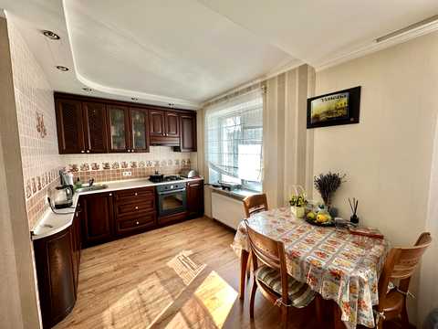 квартира по адресу Школьная ул. (Героев Сталинграда), 38