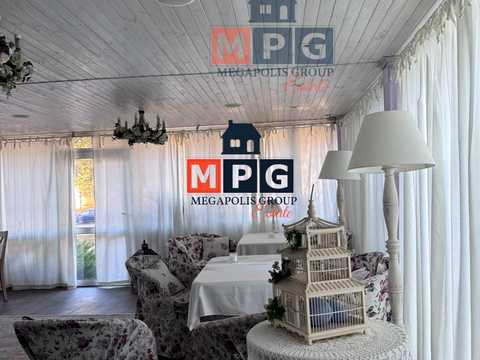 комерційна за адресою Науки вул., 77