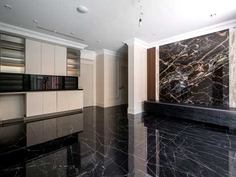 дом по адресу Плютовская ул.