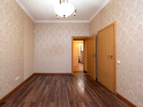 комерційна за адресою Банкова вул., 12