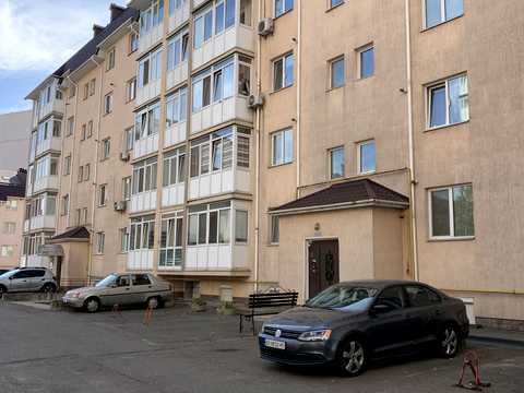 квартира за адресою Пивдена, 15