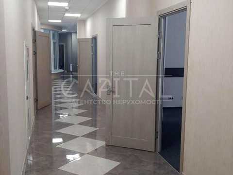комерційна за адресою Кловський узвіз, 7