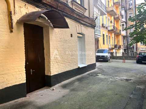 комерційна за адресою Богдана Ступки вул. (Станіславського), 3