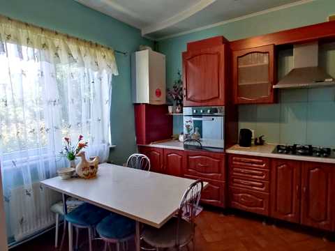 дом по адресу Сенная ул. (Добровольського)