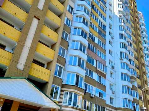 квартира по адресу Строителей ул., 14