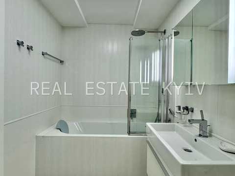 квартира за адресою Панаса Мирного вул., 28-А