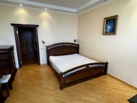 квартира за адресою Дмитрівська вул., 69