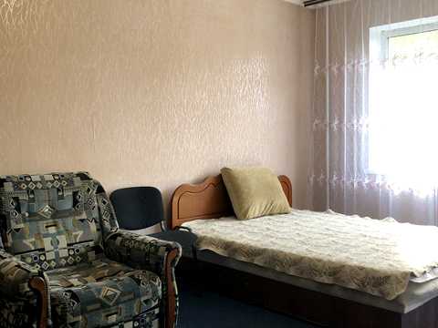 квартира за адресою Симиренка вул., 14