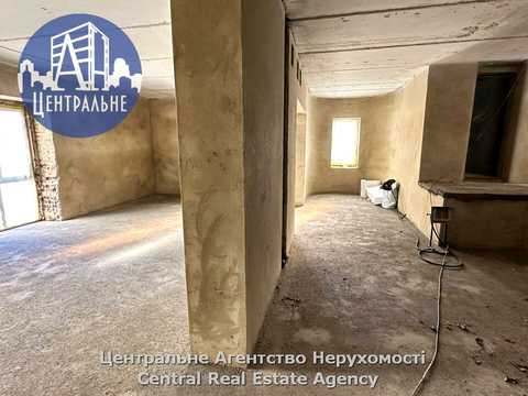 комерційна за адресою Чернівці, Сергія Скальда вул. (Комарова), 31-В
