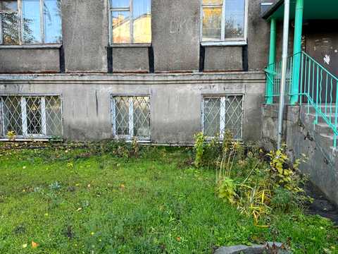 коммерческая по адресу Калиновая ул., 68