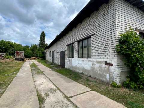 комерційна за адресою Азовстальська вул., 21