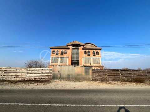 коммерческая по адресу Київська, 1