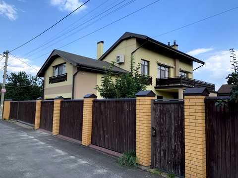 будинок за адресою 5-та лінія вул.