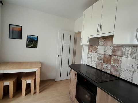 квартира за адресою Сергія Данченка вул., 28-Б
