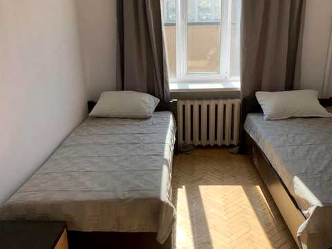 кімната за адресою Гетьмана Петра Дорошенка вул. (Жовтнева), 26