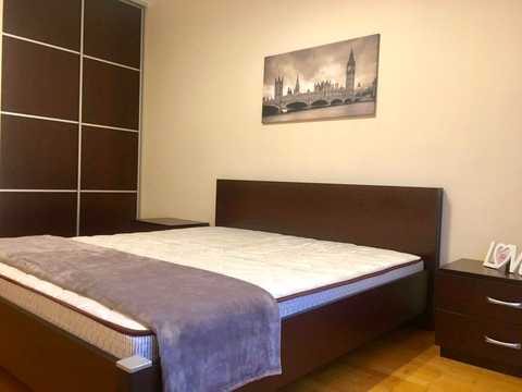 квартира за адресою Дегтярівська вул., 25а к1