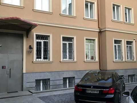 комерційна за адресою Тираспольська вул., 5а