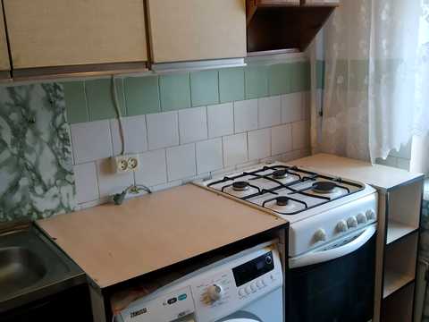 квартира за адресою Пулюя, 8