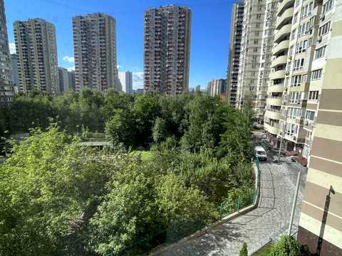 квартира за адресою Київ, Анни Ахматової вул., 22