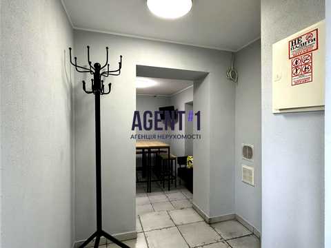 комерційна за адресою Зелена вул., 14