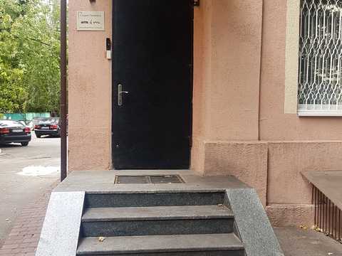 комерційна за адресою Панаса Мирного вул., 9-В