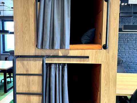 комерційна за адресою Антоновича вул. (Горького), 74