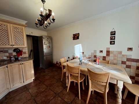 квартира за адресою Степана Бандери просп., 70