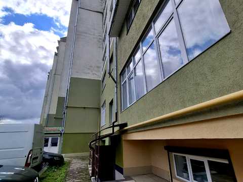 комерційна за адресою Ольги Кисілевської вул., 42
