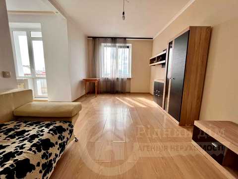 квартира за адресою Соснова вул., 7