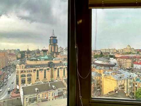 квартира за адресою Кропивницького вул., 10