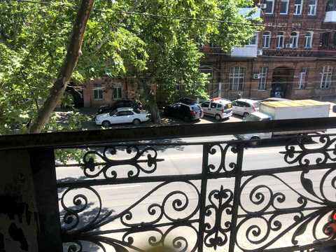 квартира за адресою Богдана Хмельницького вул., 66
