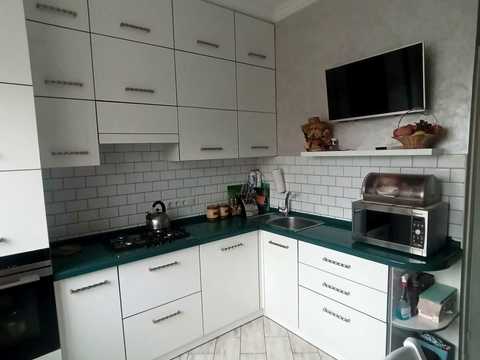 квартира за адресою Новодарницька вул., 13