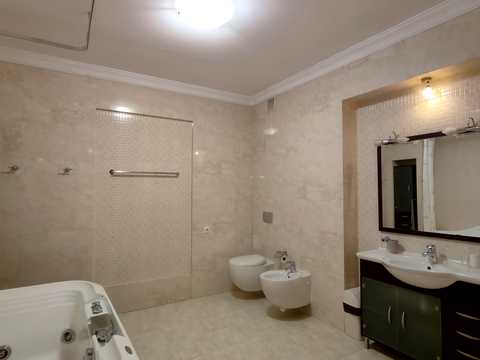 квартира по адресу Круглоуниверситетская ул., 3-5
