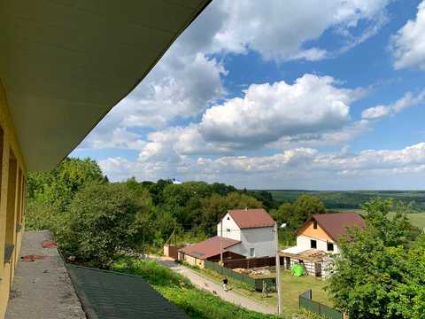 комерційна за адресою монастирська, 19