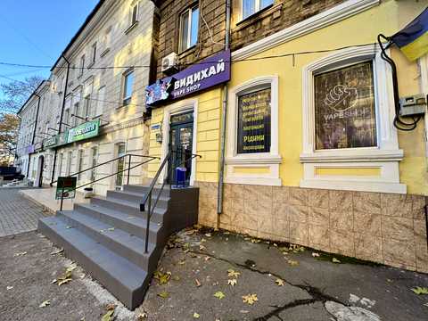 коммерческая по адресу Адмирала Макарова ул. (Адмирала Макарова), 37