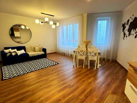 квартира за адресою Академіка Глушкова просп., 9-В