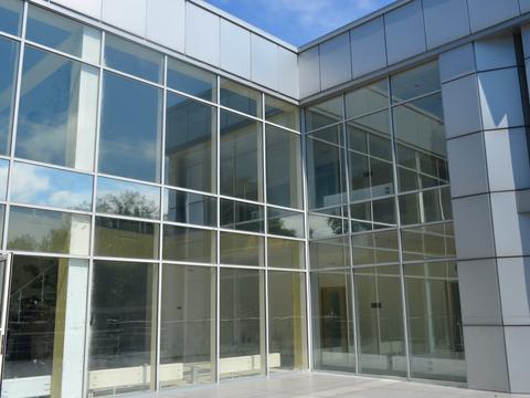комерційна за адресою Івана Огієнка вул., 444