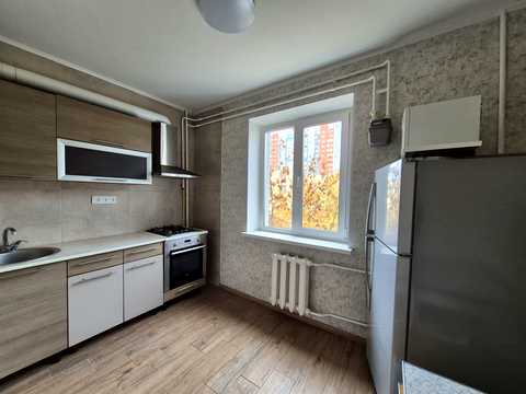 квартира по адресу Ларисы Руденко ул., 8