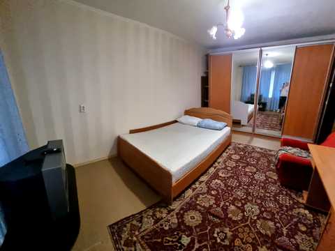 квартира за адресою Володимира Висоцького бульв., 5