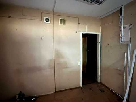 комерційна за адресою Академіка Заболотного вул., 12