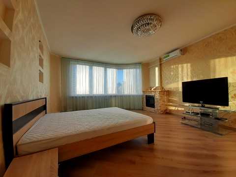 квартира по адресу Митрополита Андрея Шептицкого ул. (Анатолія Луначарського), 10
