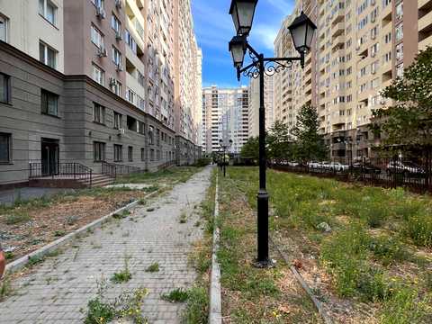 комерційна за адресою Михайла Грушевського вул., 30