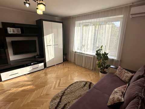 квартира за адресою Київ, Науки просп., 18
