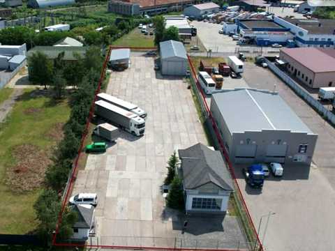 комерційна за адресою Автомобілістів, 7